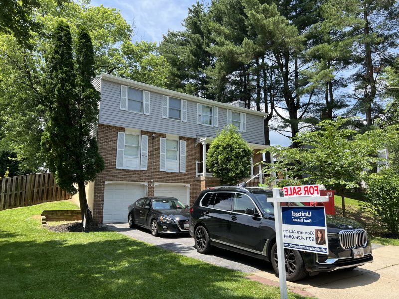 13721 Hobart
